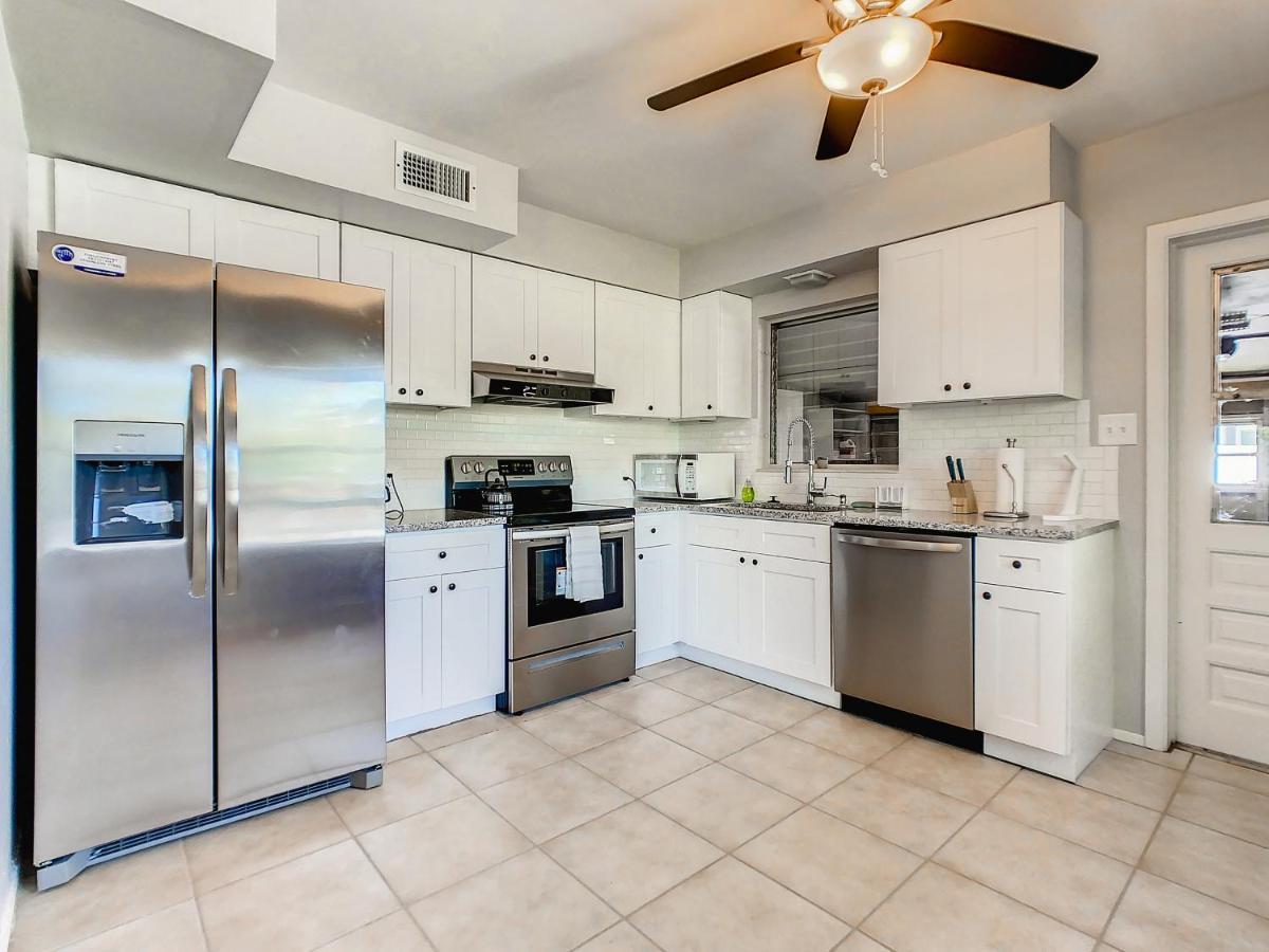 5Min From The Beach 8 Min From Siesta Key Сарасота Екстериор снимка